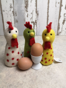 Tierische Eierwärmer Hühnchen